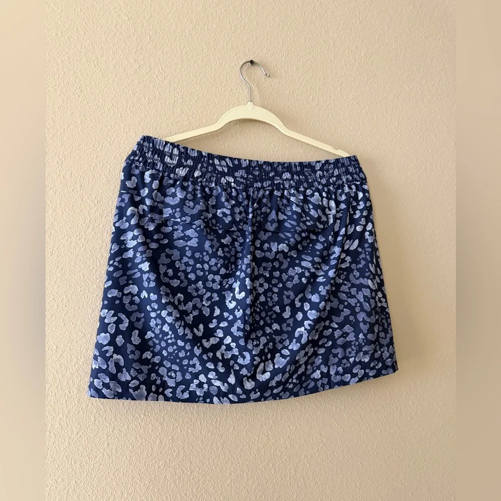 Tommy Bahama Navy and Light Blue Leopard Mini Skirt - Picture 2 of 3